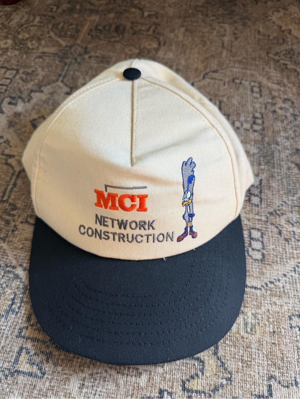 Rare Looney Tunes MCI construction two tone hat 🧢